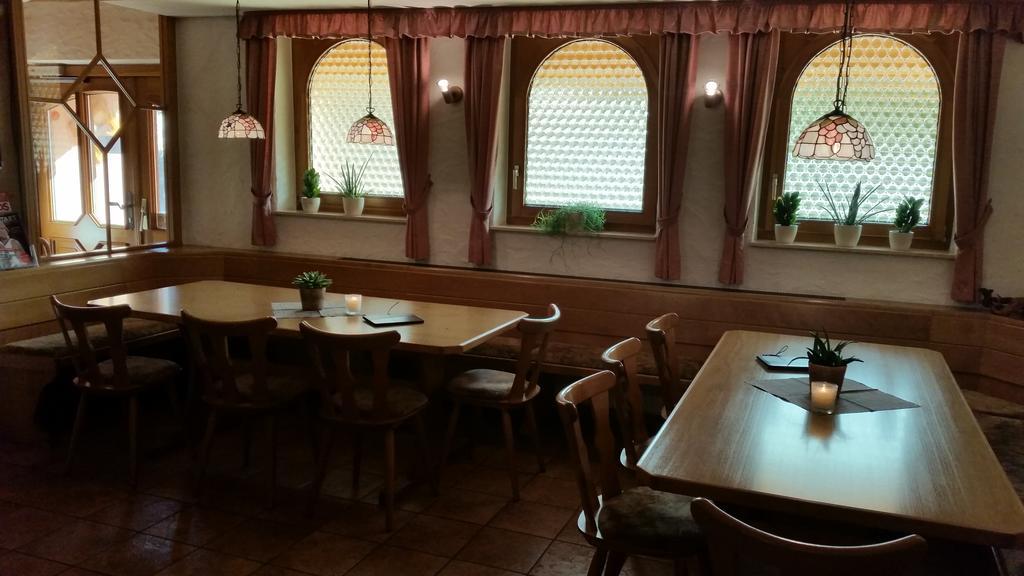Wein- Appartements Borth ブレッツフェルト エクステリア 写真